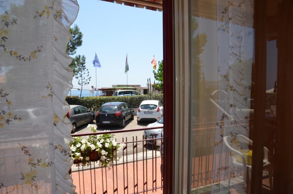 Casa Susanna Fondachello  Buitenkant foto