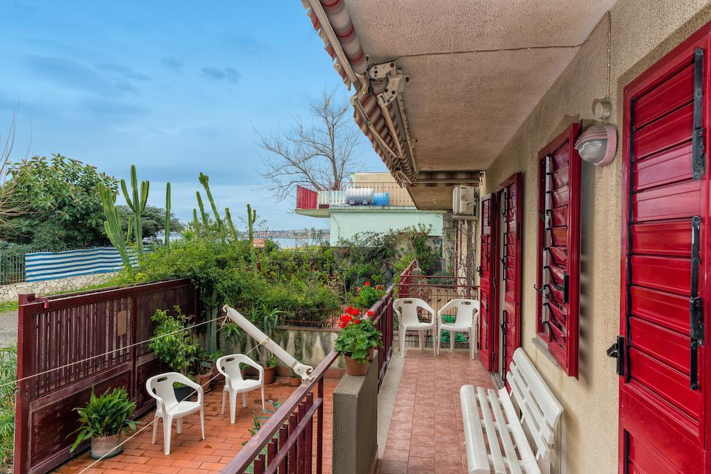 Casa Susanna Fondachello  Buitenkant foto