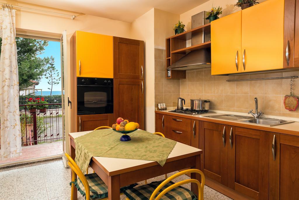 Casa Susanna Fondachello  Kamer foto