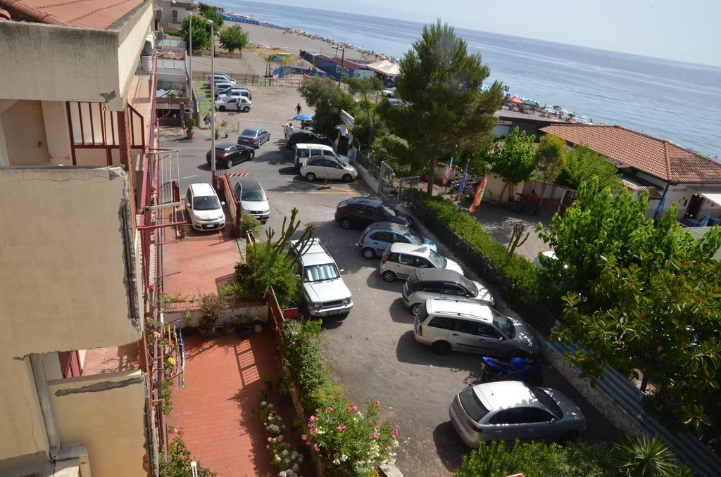 Casa Susanna Fondachello  Buitenkant foto